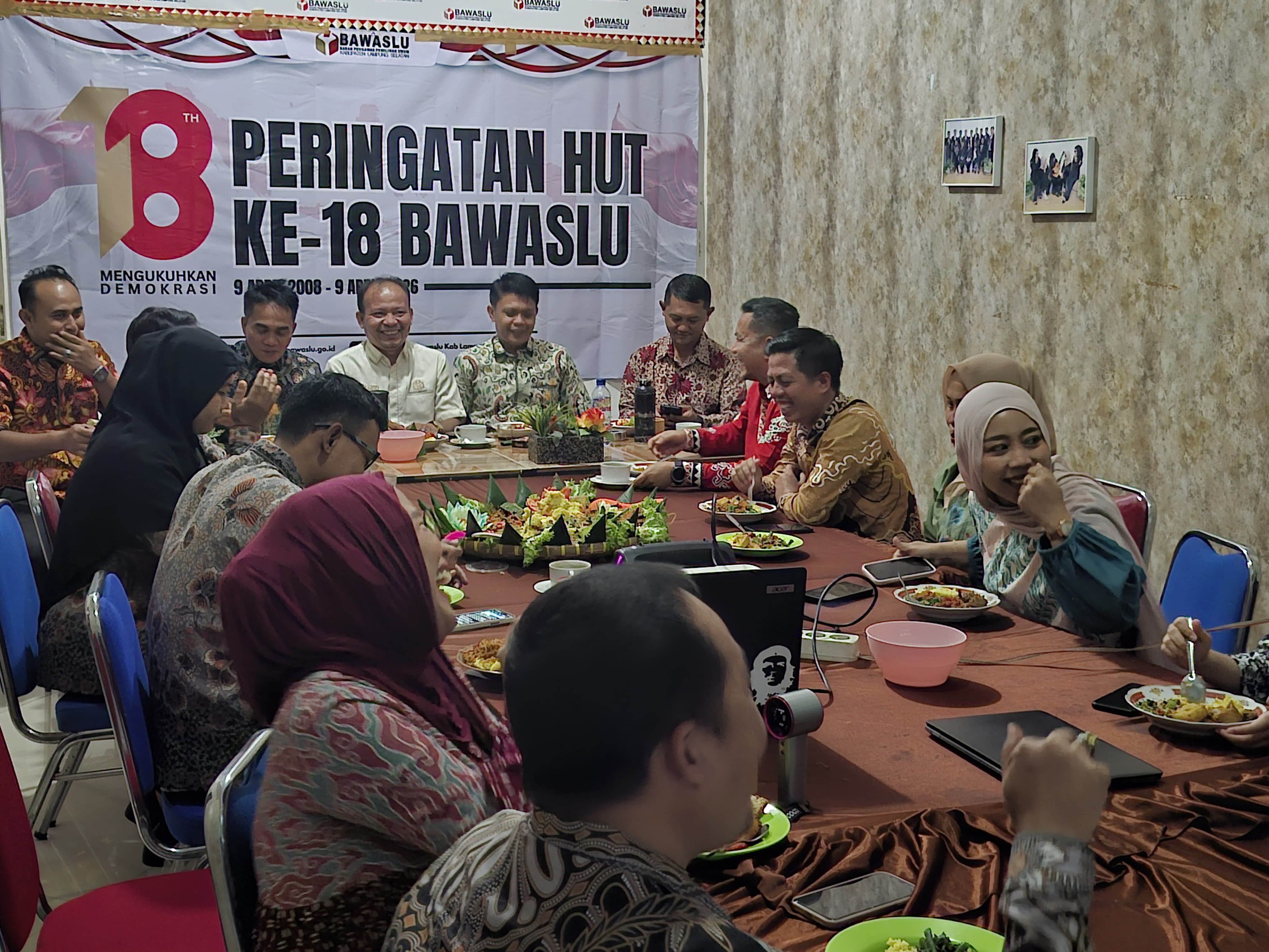 Bawaslu Kabupaten Lampung Selatan merayakan HUT Bawaslu ke 18 tahun 