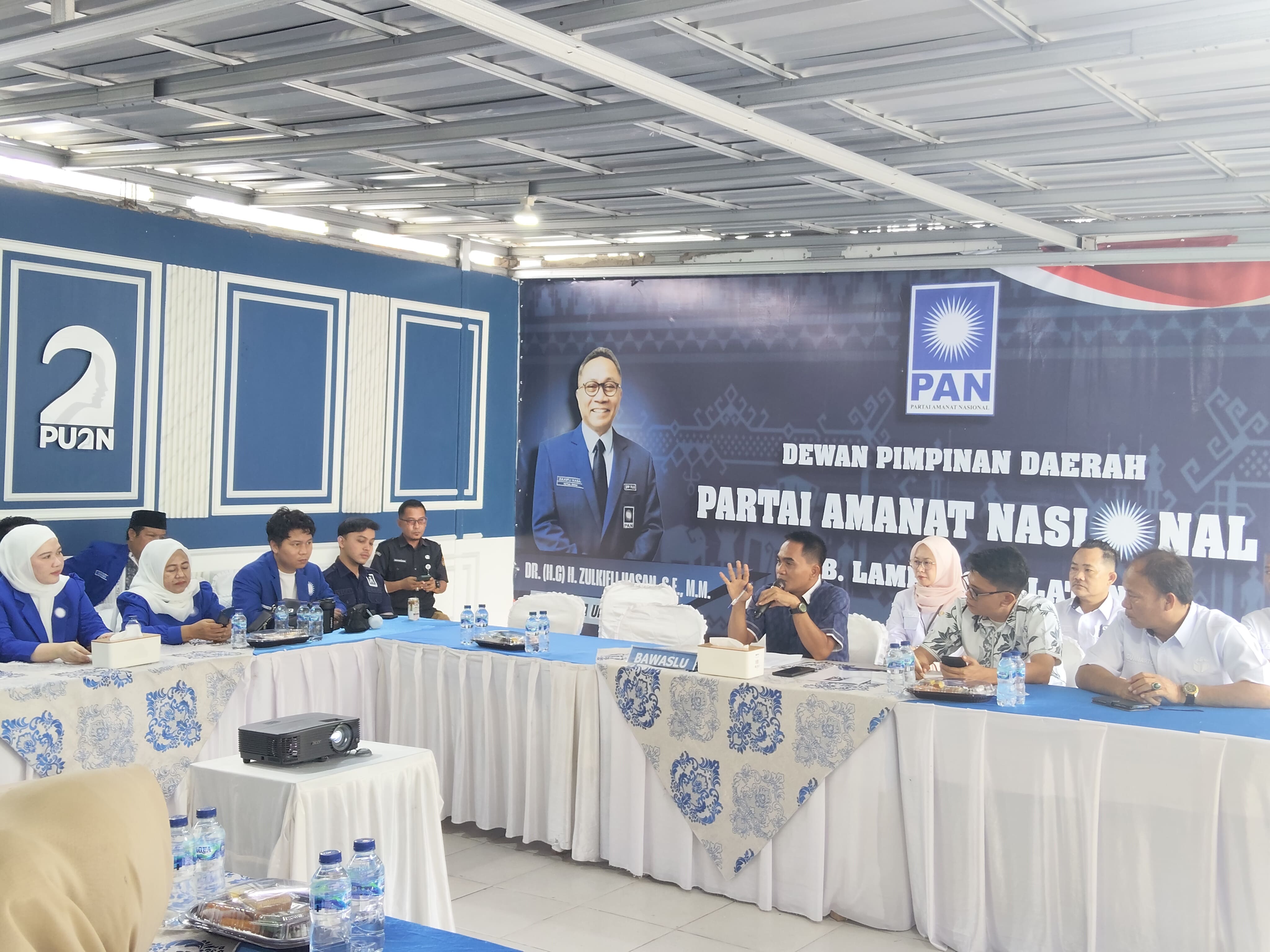 Hubungan antar lembaga 